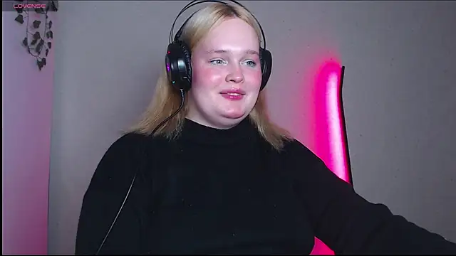 rozzhaos8 online show from October 25, 7:09 pm