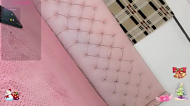 Snapshot of Danielysvalen chatting on December 18, 3:04 am Danielysvalen online show from December 18, 3:04 am