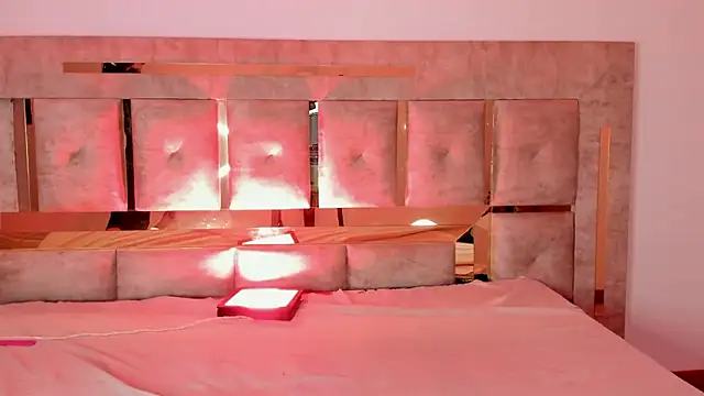 Ari sunshine  online show from February 12, 3:57 am