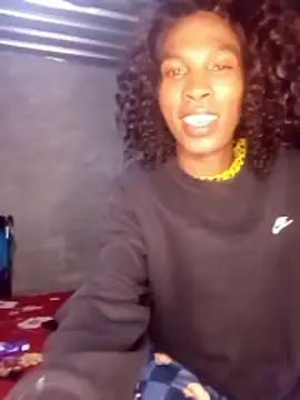 hoittytoittyxx online show from April 20, 6:20 pm