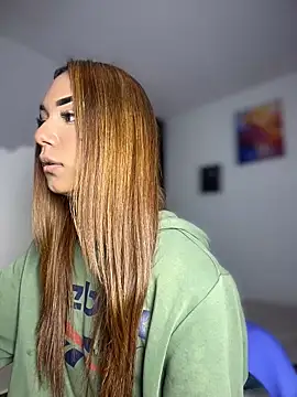 Nikol Rang   online show from March 2, 6:15 pm