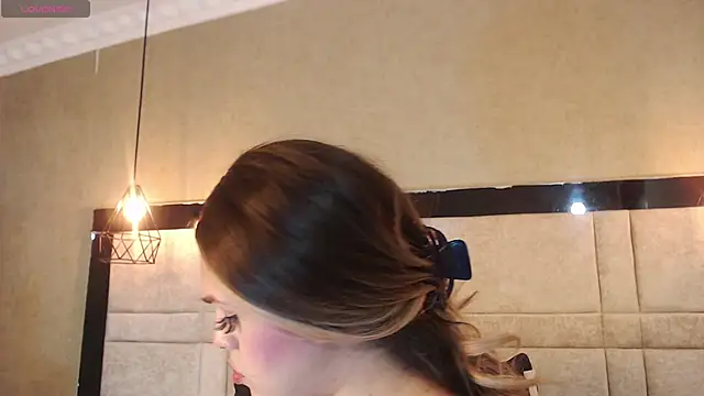 kimCosseyy online show from September 19, 3:12 am