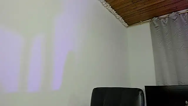 macacami1 online show from January 17, 8:15 pm