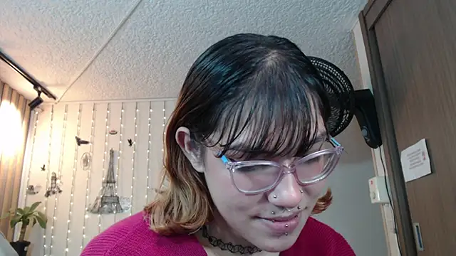 Christina prg online show from December 20, 3:42 pm