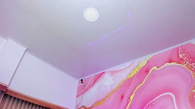 Daisy  rose online show from December 1, 3:09 am