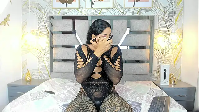 Alison Chan  online show from May 30, 10:08 pm