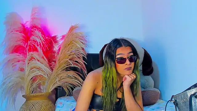 jasmindivas online show from December 31, 11:53 am