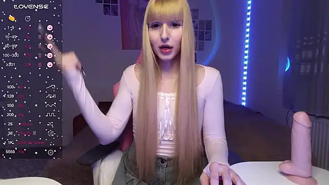 joy pretty online show from January 22, 9:00 pm