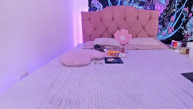 jade dakota   online show from November 8, 2:45 am