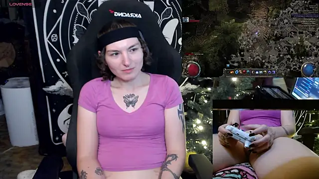 BrandiWRLD 999 online show from January 7, 5:45 am