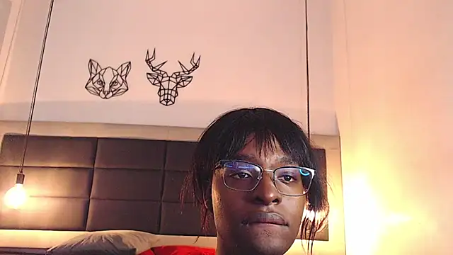 candy lovee69 online show from February 13, 8:05 pm