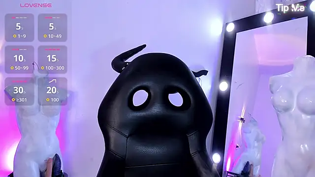 Emili Roux online show from March 24, 11:04 am