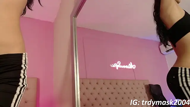 alice sofia online show from April 6, 1:22 pm