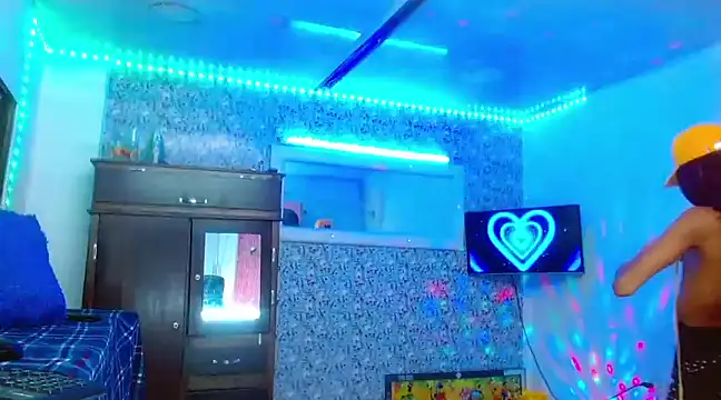 hotgirlsbitchesxxx online show from March 4, 3:22 am