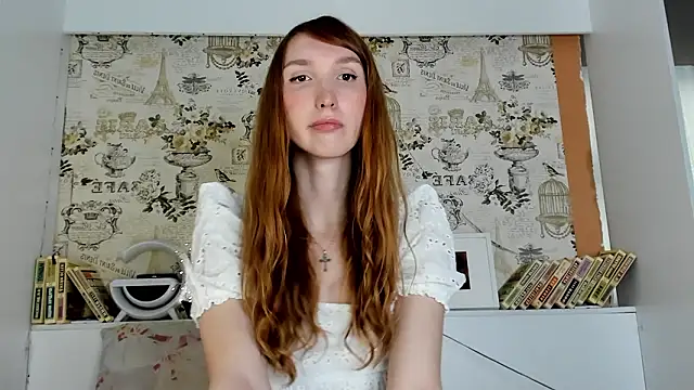 LisaIcon online show from February 21, 3:42 am