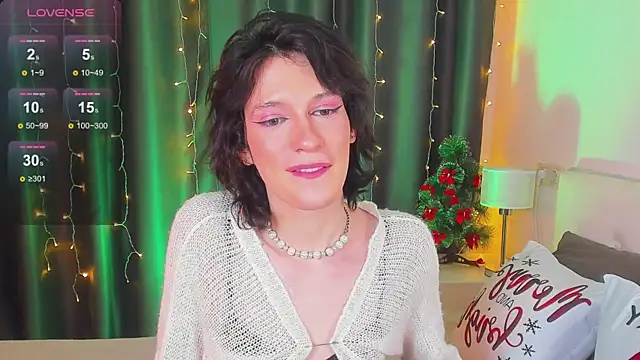 Snapshot of Kolette_Gray chatting on December 4, 3:59 pm Kolette Gray online show from December 4, 3:59 pm