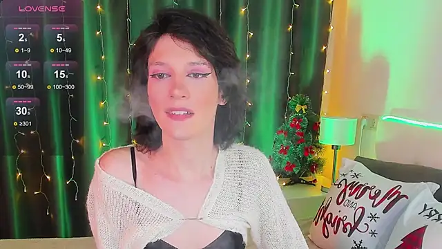 Snapshot of Kolette_Gray chatting on December 5, 3:55 pm Kolette Gray online show from December 5, 3:55 pm