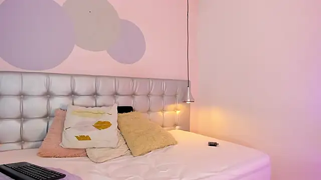 sammybrunette1 online show from February 11, 8:20 pm