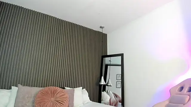 sammybrunette1 online show from September 28, 8:52 pm