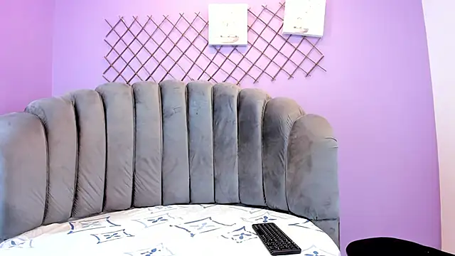 liyenpain online show from February 27, 9:14 pm