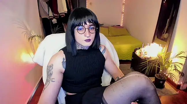 Snapshot of ShiiraVelkor chatting on February 13, 10:02 am ShiiraVelkor online show from February 13, 10:02 am