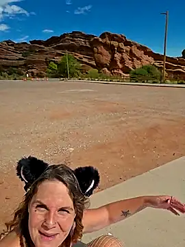 thatonespicychick online show from September 30, 6:41 pm