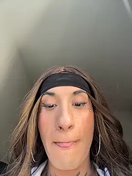 Snapshot of Bad_kitty777 chatting on October 28, 10:02 am Bad kitty777 online show from October 28, 10:02 am