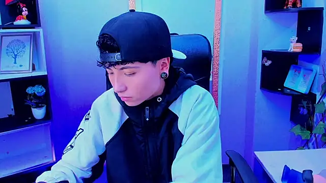 Im Mathias online show from November 25, 2:46 am