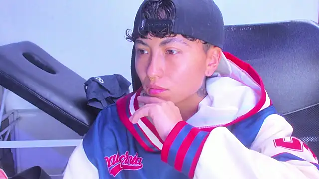 Im Mathias online show from February 3, 2:53 am