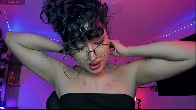 Heka Prudence online show from March 14, 3:21 am