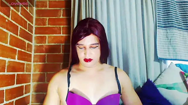 alexandrasexy32 online show from July 31, 10:43 pm