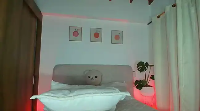 KarolPorttela online show from December 28, 5:12 am