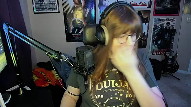 HannahCastle96 online show from December 22, 11:53 pm