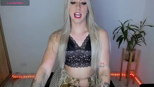 ashley sans2000 online show from November 30, 10:18 am