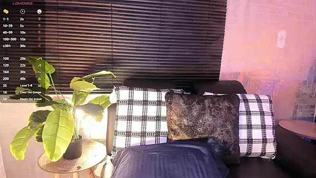 JhonyMiller  online show from March 4, 7:51 pm