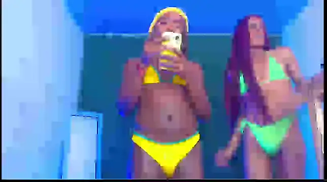 newgroupxxx online show from November 17, 9:36 pm