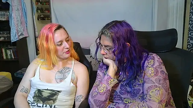 Evelan420 online show from February 10, 9:00 pm