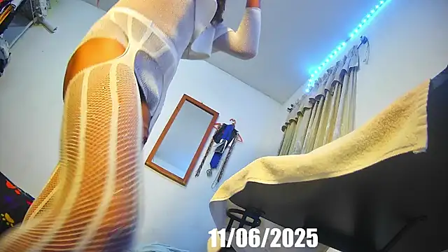 The velvet Sandra online show from November 7, 5:18 am