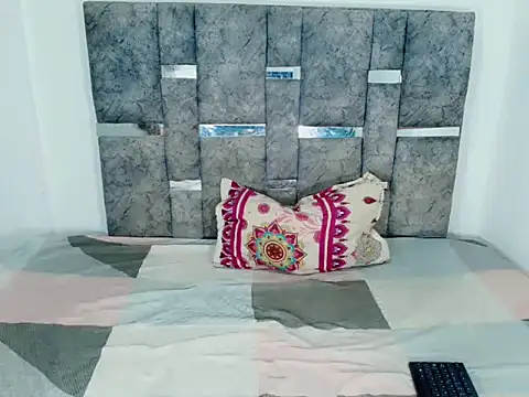 cherry crushx online show from February 14, 12:51 am