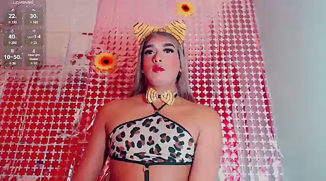 kiara hott online show from March 6, 2:04 pm