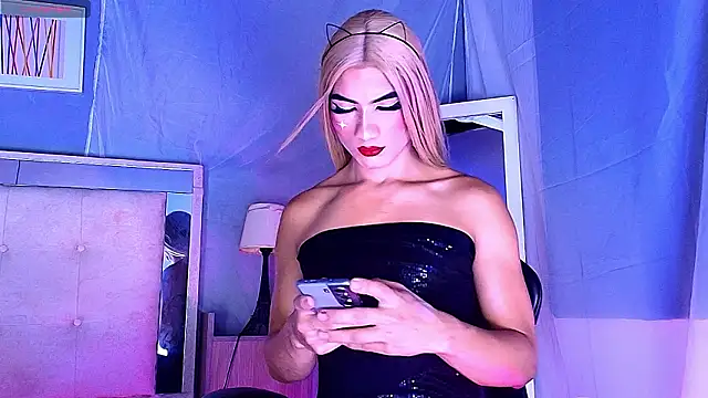 Emily Castillo 1 online show from February 12, 5:02 am