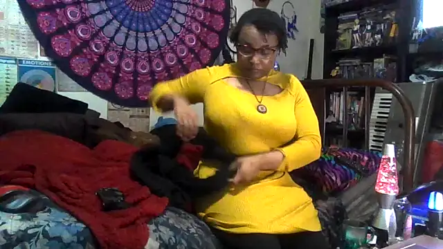 GardeniaFields online show from November 23, 6:59 am