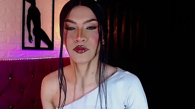 agatha rodriguez online show from April 18, 1:46 pm