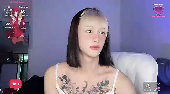 Snapshot of Rainbow-sweet chatting on March 20, 11:02 pm Rainbow-sweet online show from March 20, 11:02 pm