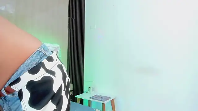 karen matwell online show from November 26, 2:14 am