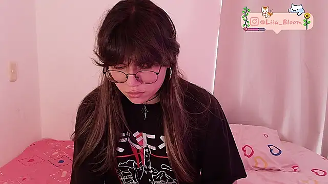 Liia-Bloom online show from March 17, 4:09 pm