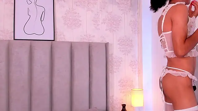 ShaynaHosk online show from March 27, 4:37 am