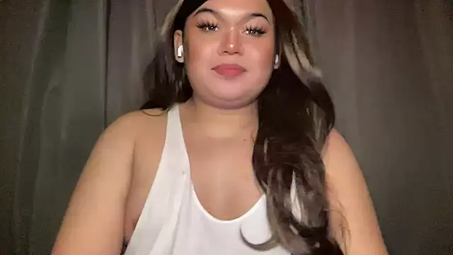 RedHead Thalia online show from February 17, 10:50 pm