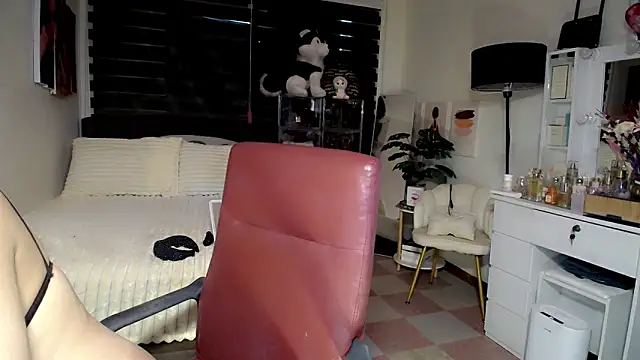 XhotcockcumXts online show from March 12, 3:11 am