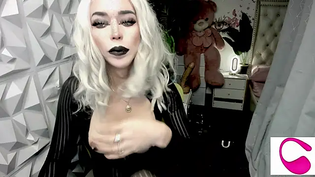 janecomander online show from October 27, 8:11 am